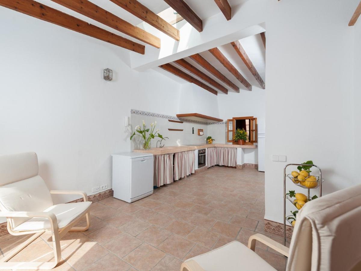 House Ca Na Blanca Holiday home